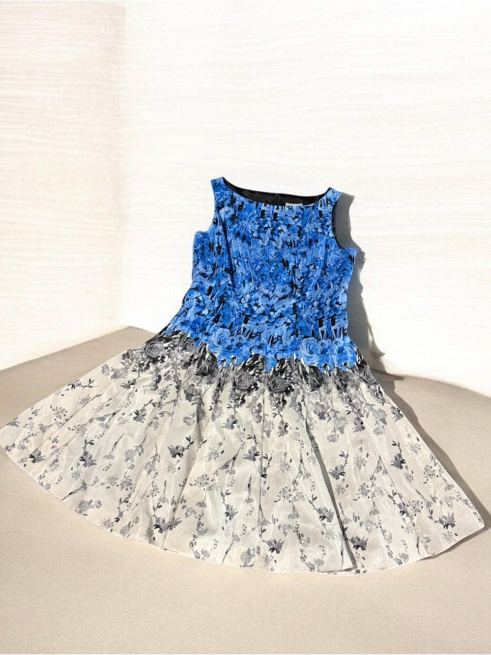 J Taylor Fit and Flare Blue and White Dress Size 10